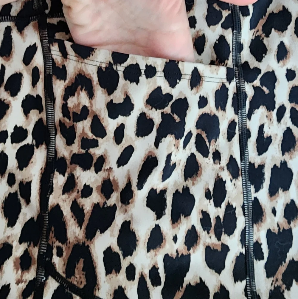 Victoria's Secret Leopard Leggings - Picture 3 of 5